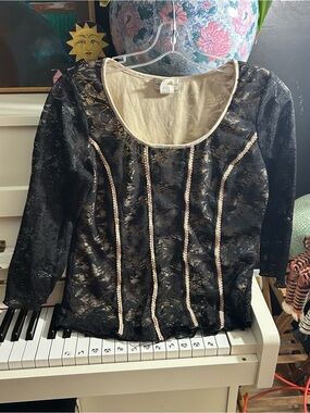 Laura Petites Black Lace Pearl Trim Blouse Top Size Large Made in USA